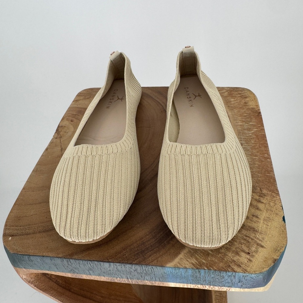 Danskin Hope Ballet Flats Womens 10 Beige Knit Vegan Minimalist Balletcore Shoes